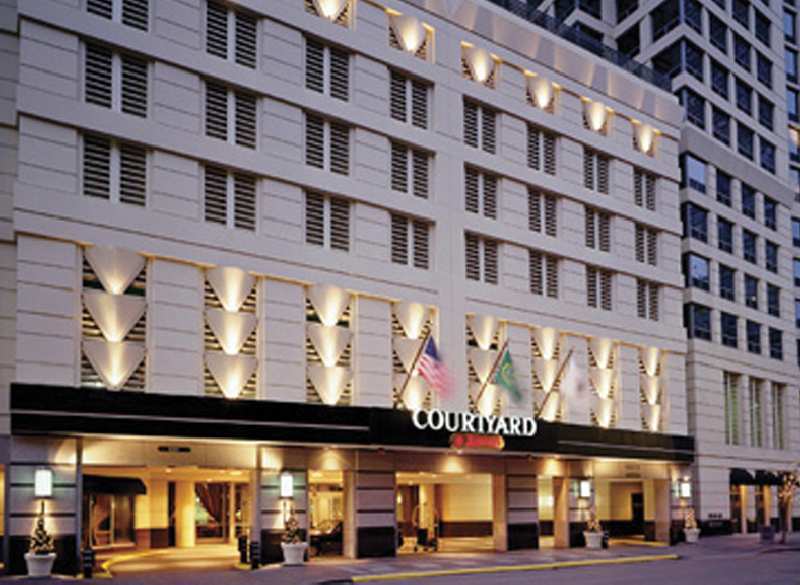 Courtyard By Marriott Chicago Downtown/River North Экстерьер фото